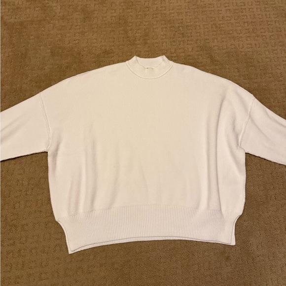 Free People Sweater - Picture 3 of 9